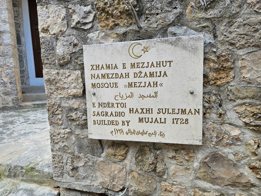 Mehanizmi podsticanja pojedinaca za očuvanje tradicije